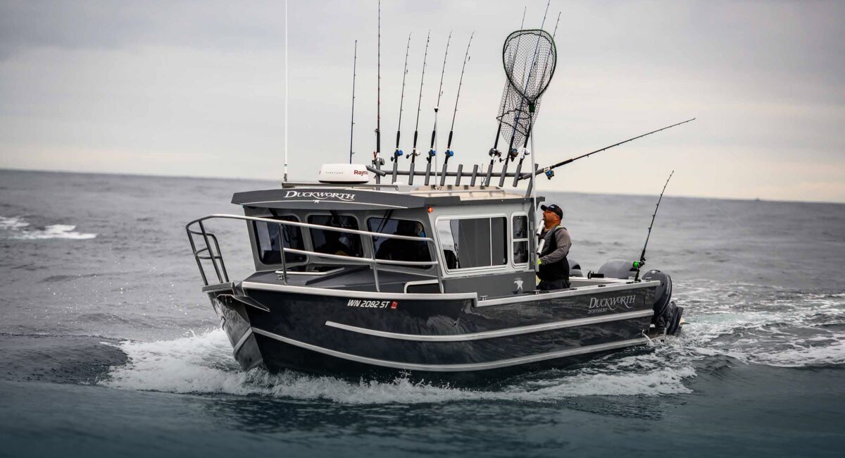 چطور قایق سالم دست دوم را تشخیص دهیم؟ (راهنمای واقعی بررسی قبل از خرید)