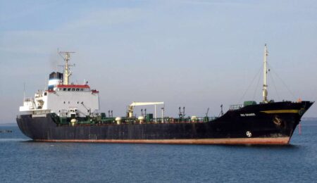 قیمت کشتی کوچک باری و صیادی چقدر است؟ راهنمای واقعی بررسی قیمت در بازار ایران