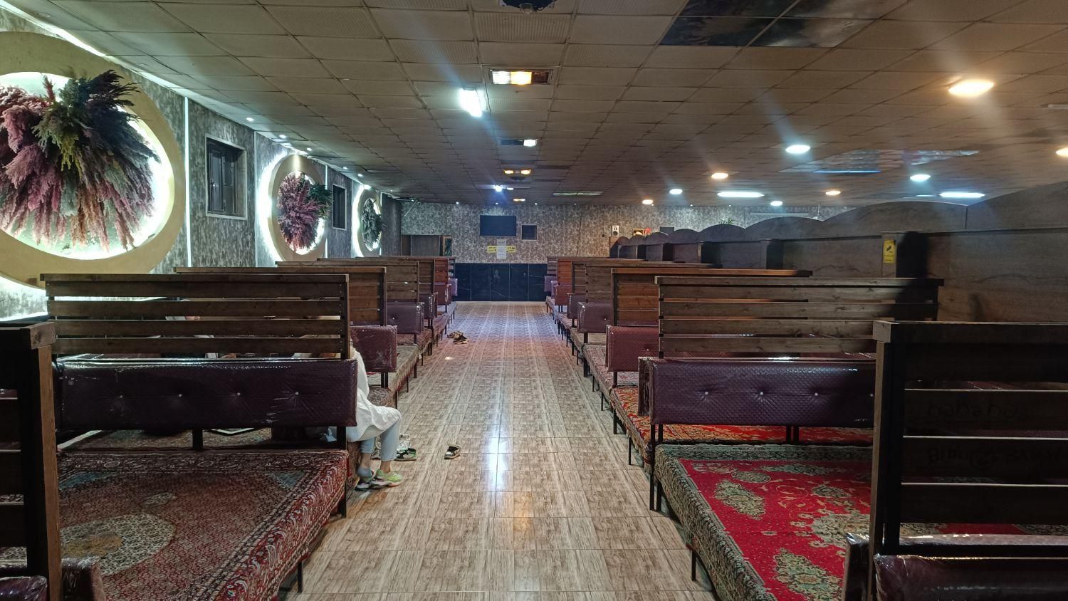 فروش کافه رستوران ۲۰۰۰هزار متری در اردبیل