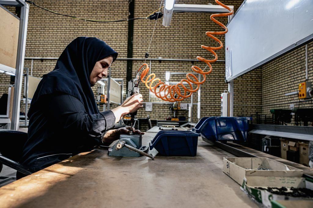 فروش شرکت تولیدی پیشرو در حوزه قطعات خودرو