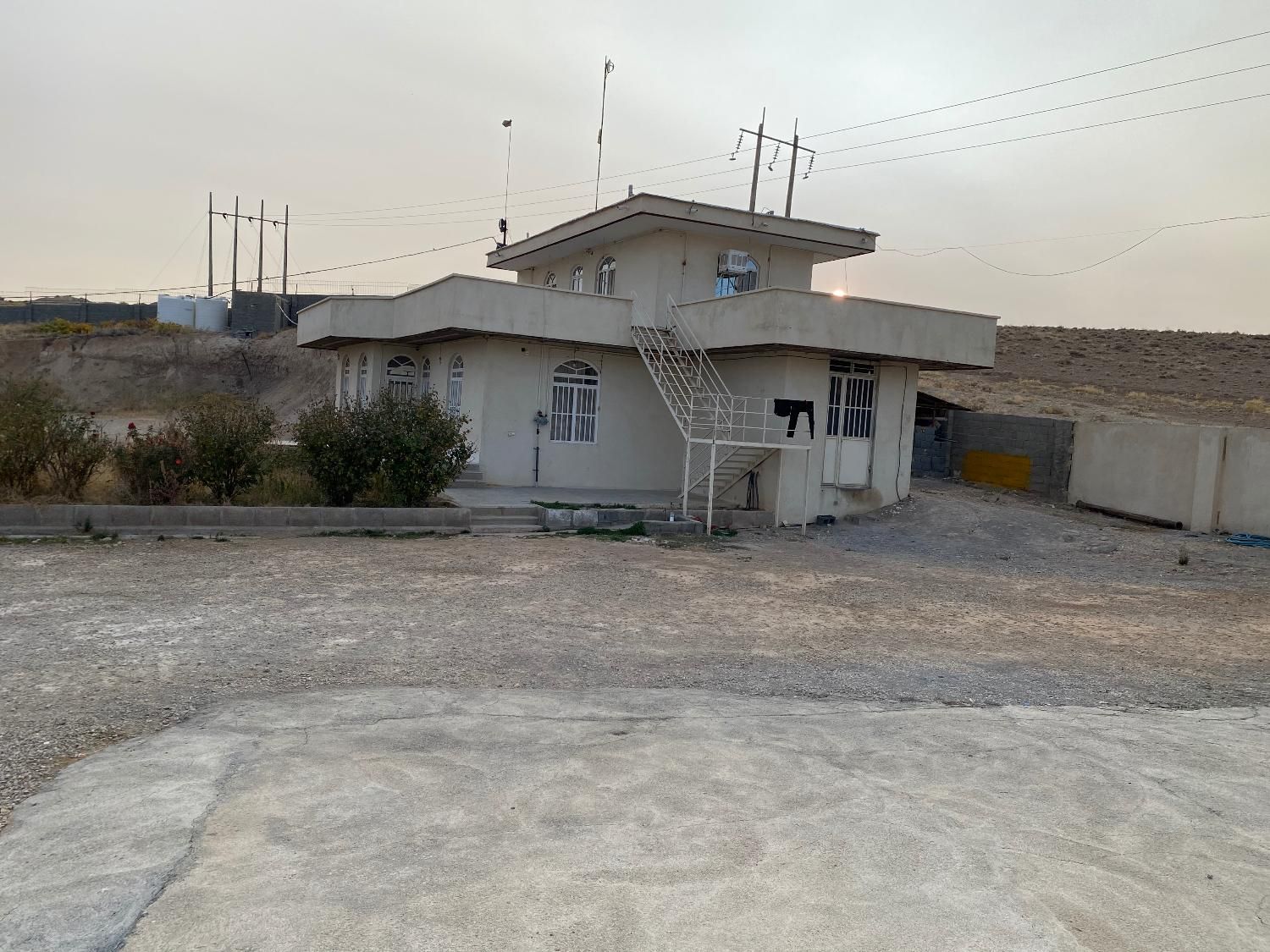 مرغداری گوشتی۸۰هزار قطعه