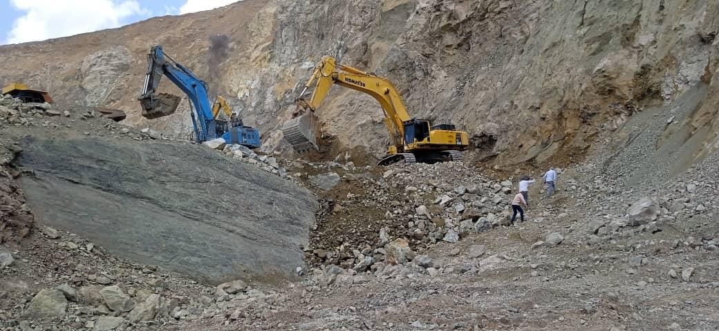 معدن طلابه متراژ۴۲۰۰هکتارباگواهی بهره برداری