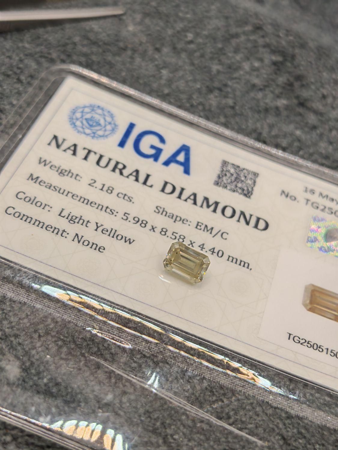 الماس طبیعی معدنی