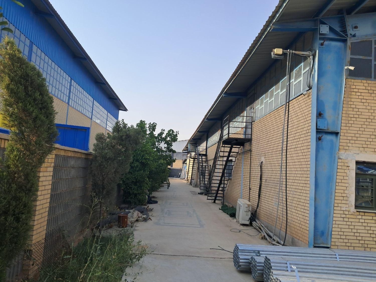 سوله ۲۷۰۰ متر در شهرک صنعتی شیراز