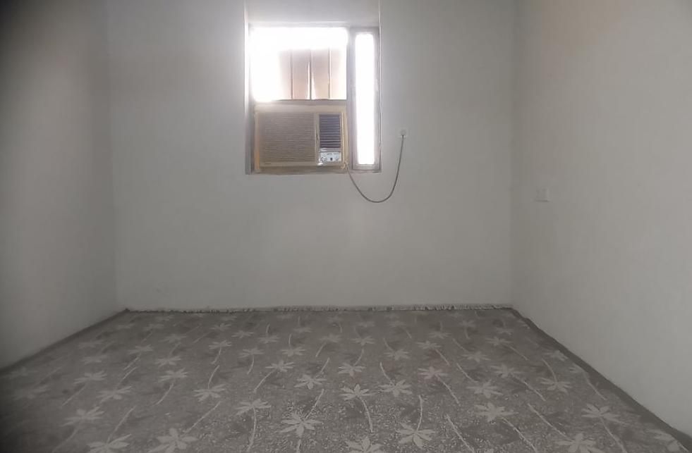 زمین کشاورزی تخت