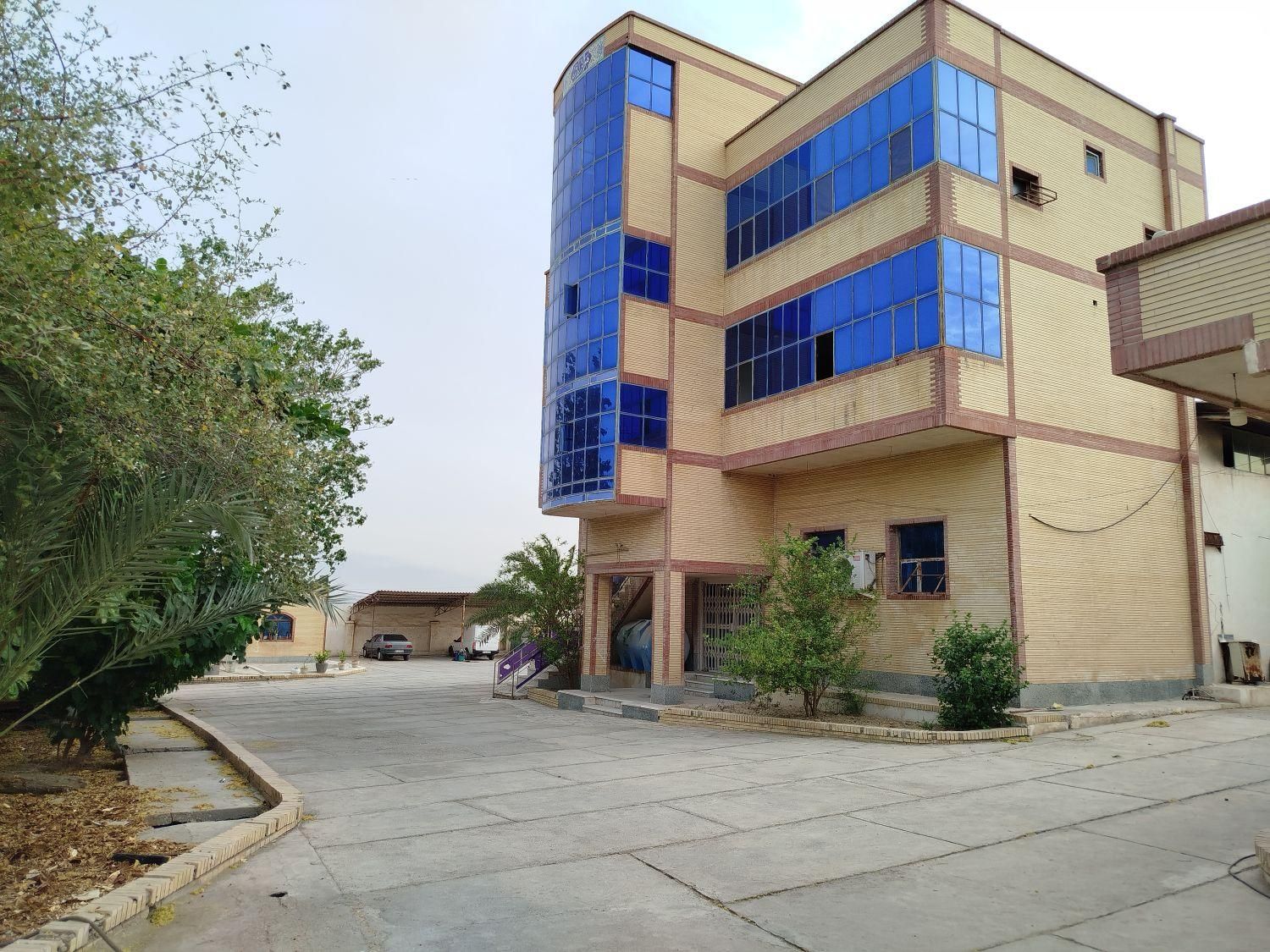 فروش کارخانه ۵۰۰۰ متری شهرک صنعتی ایسین