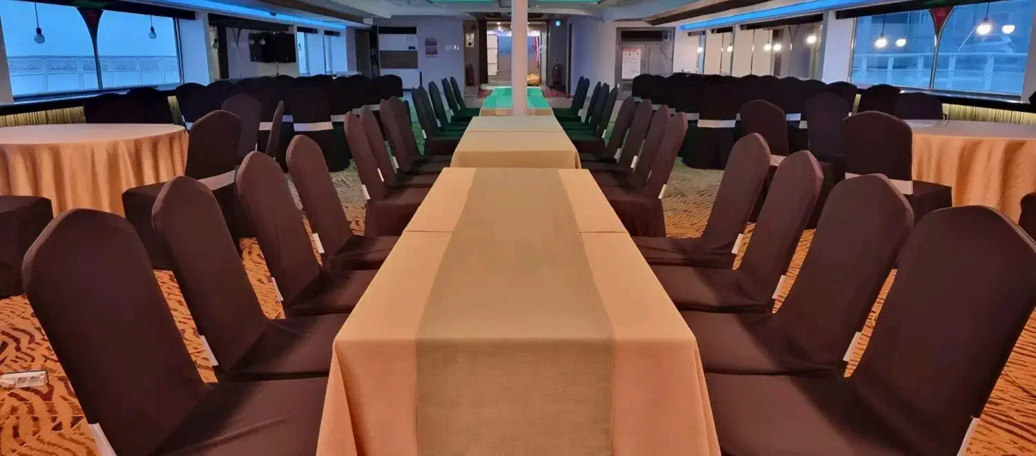 فروش کشتی تفریحی رستوران