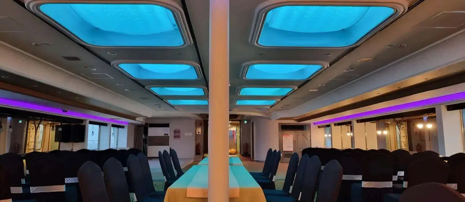 فروش کشتی تفریحی رستوران