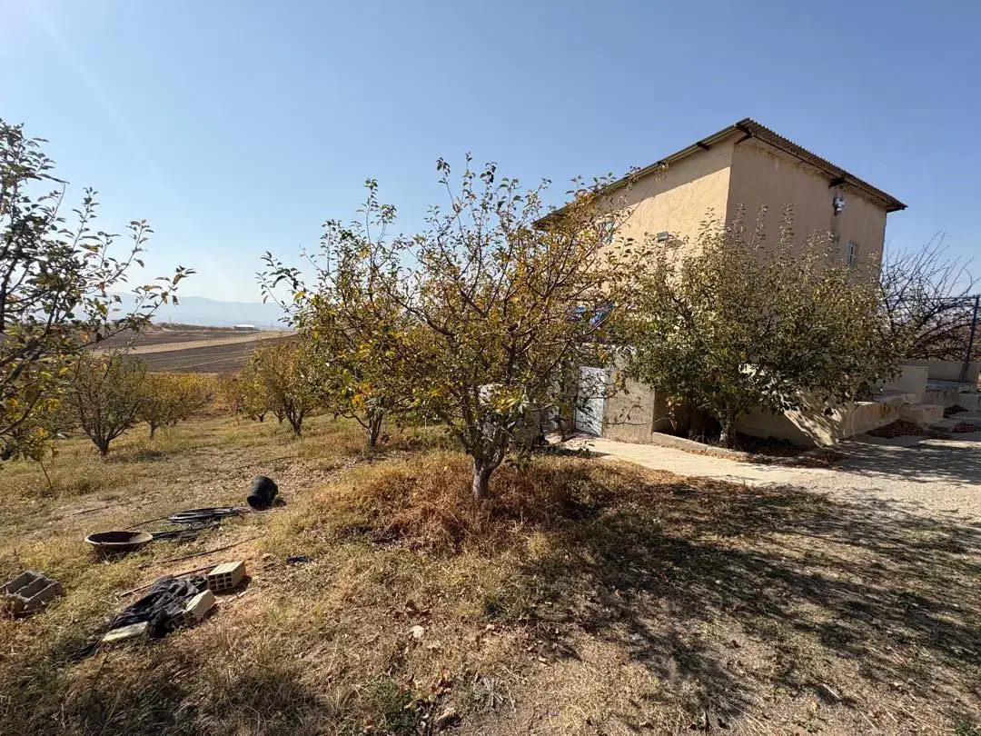 فروش باغ ۸۰۰۰مترمربعی سند شش دانگ تک برگی