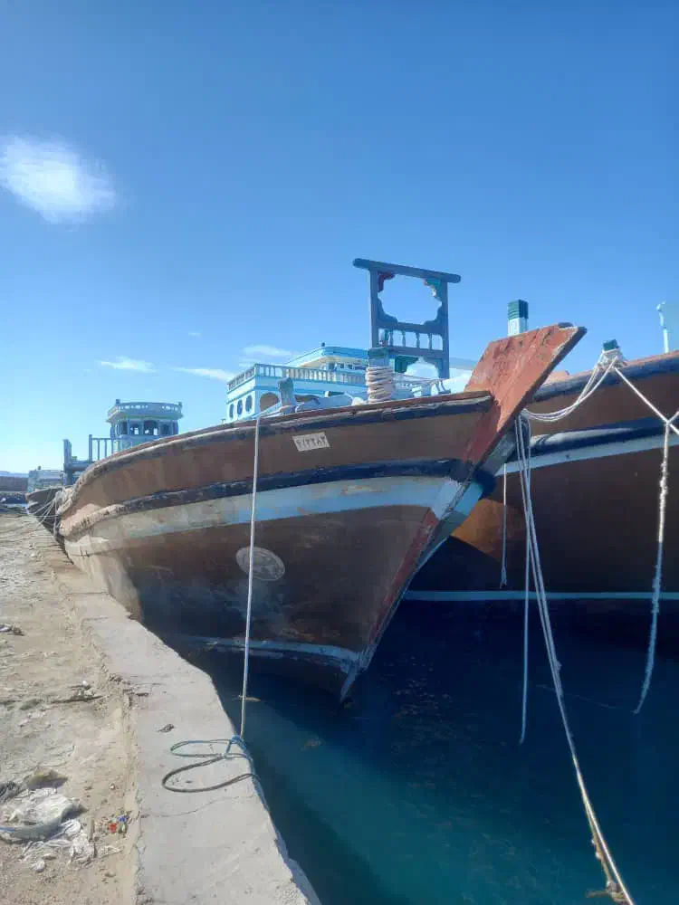 لنج فیبرگلاس موتور ۵۵۰ یانمار KY فاقد مدارک