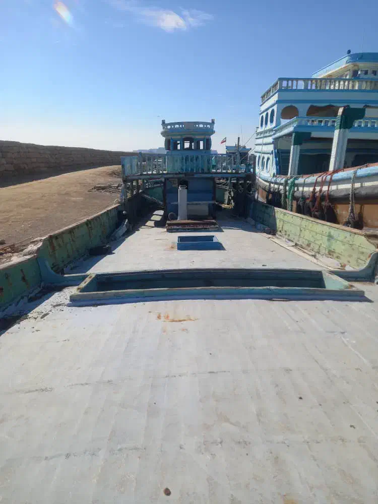 لنج فیبرگلاس موتور ۵۵۰ یانمار KY فاقد مدارک